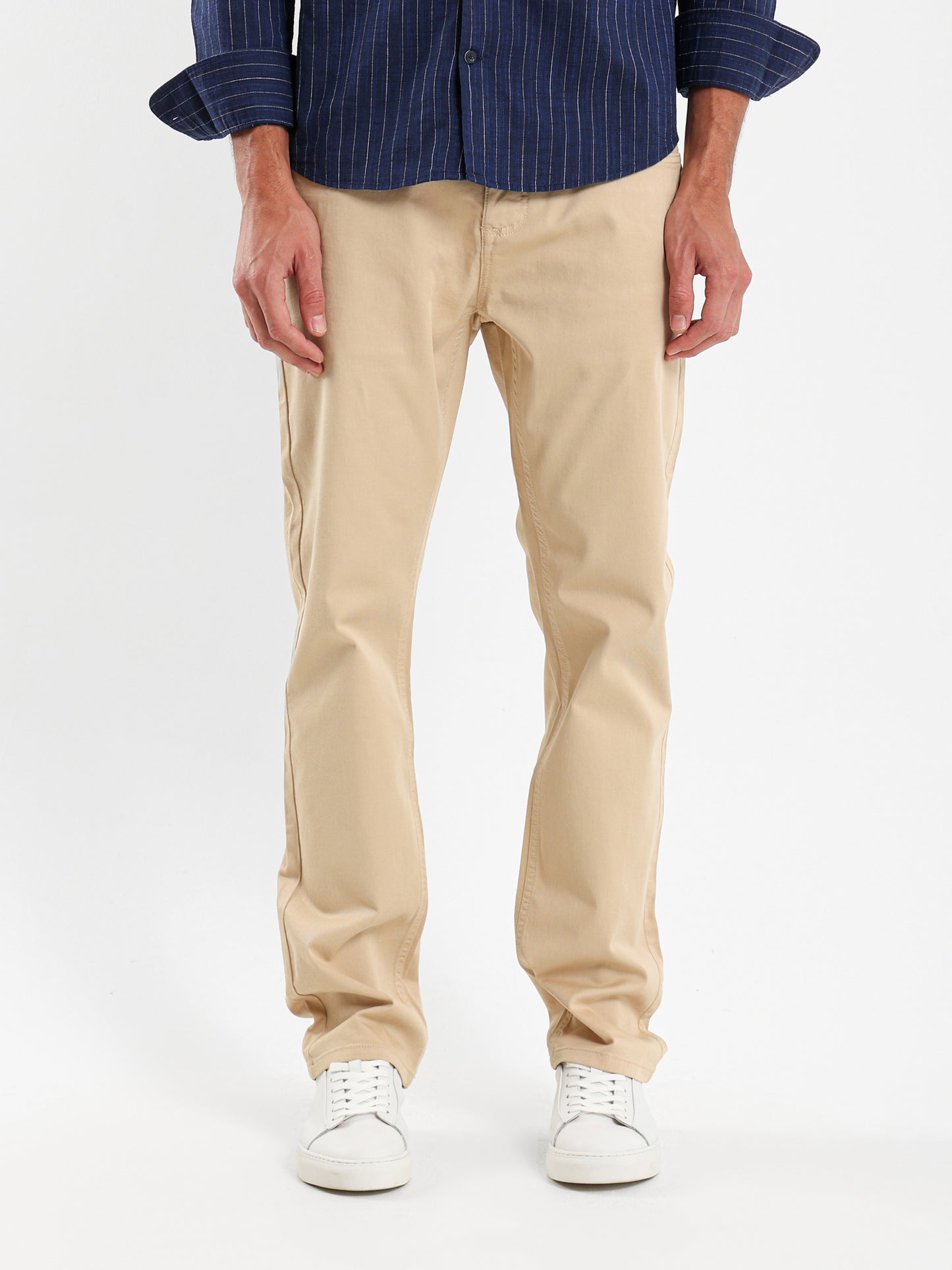 Modern Fit Casual Pants