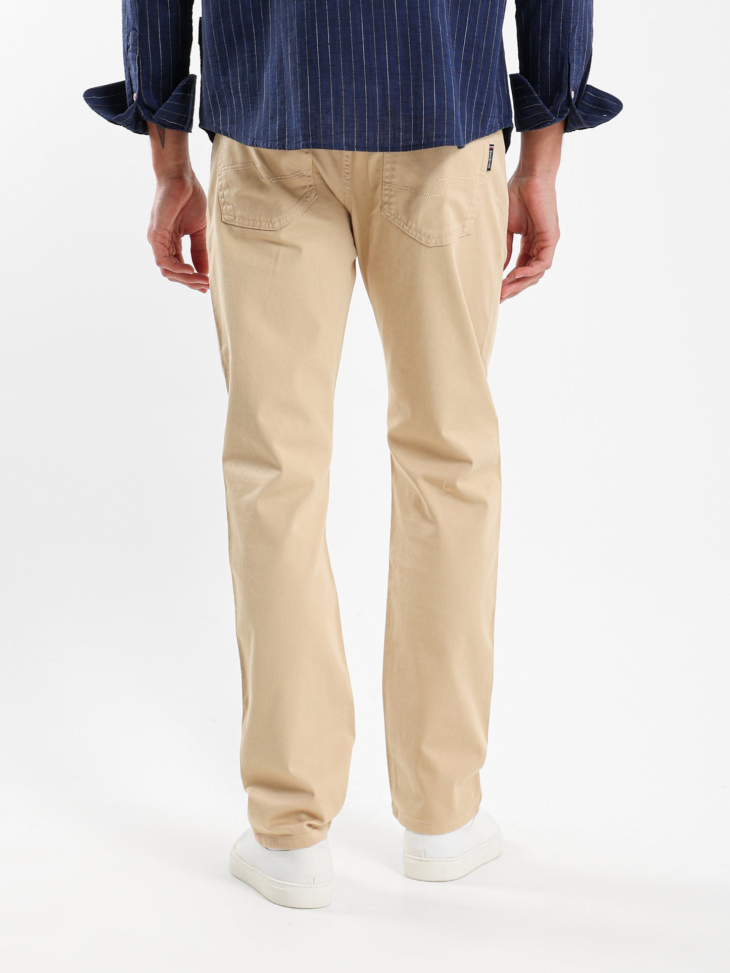 Modern Fit Casual Pants
