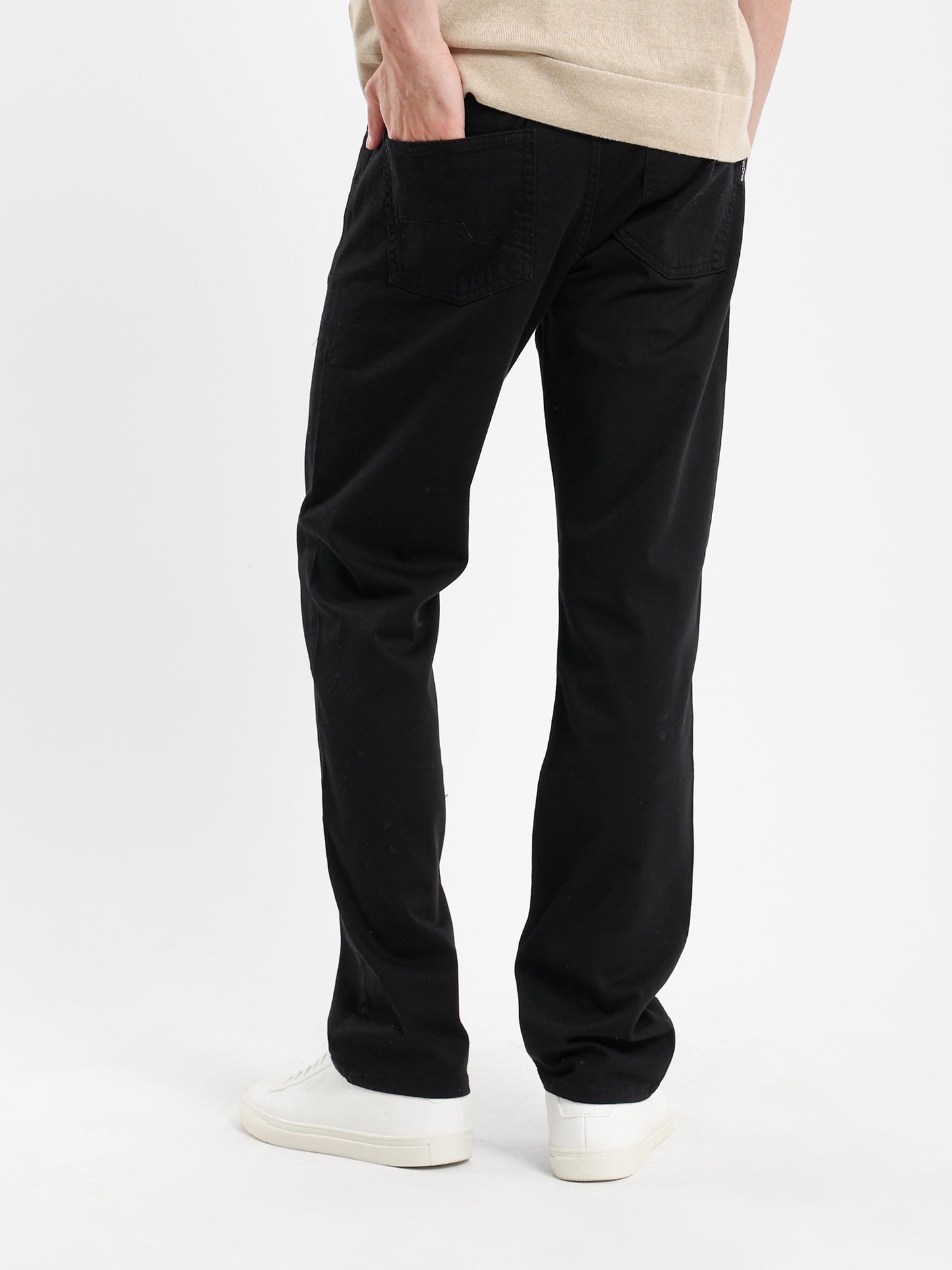Modern Fit Casual Pants