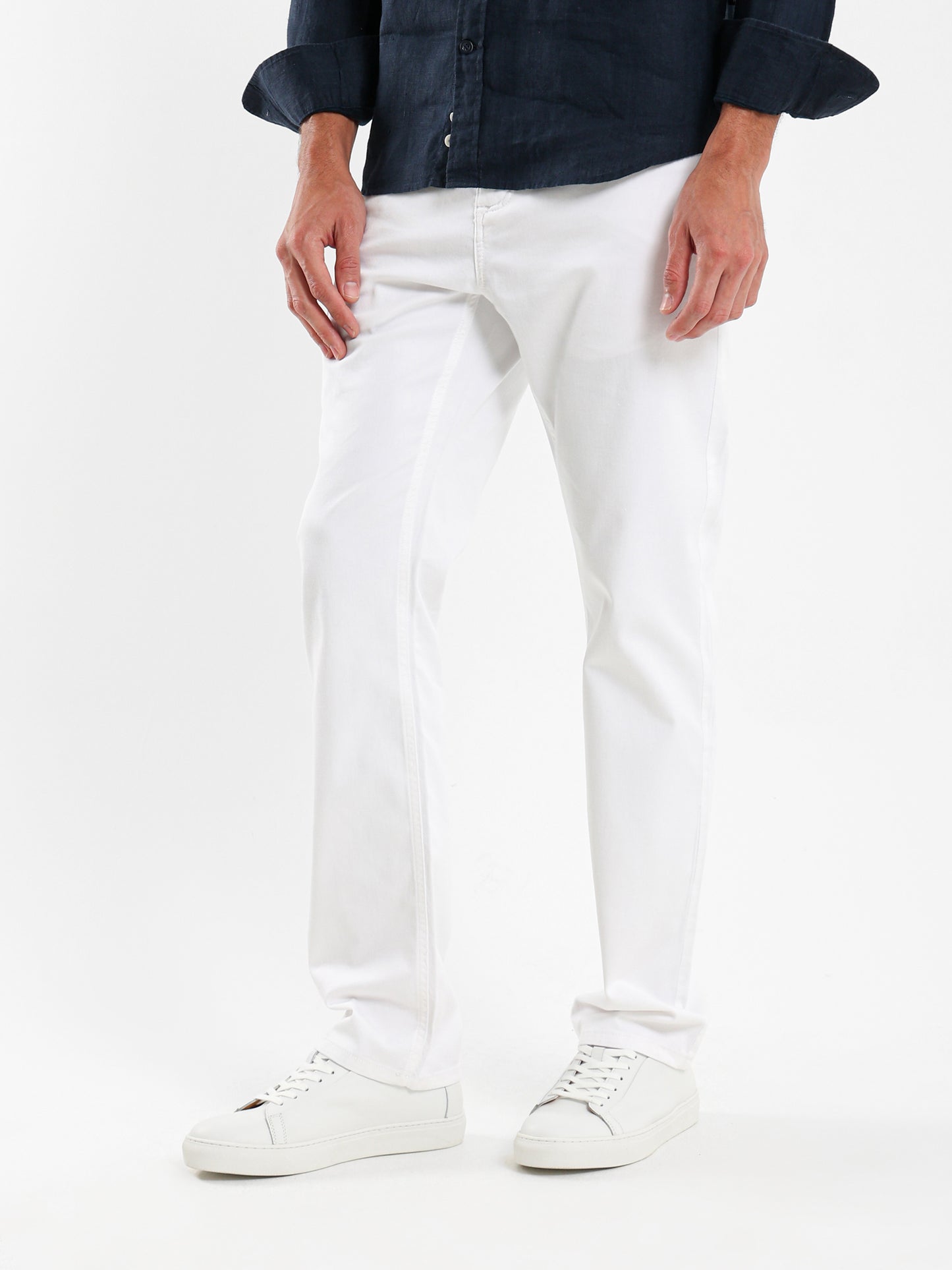 Modern Fit Casual Pants